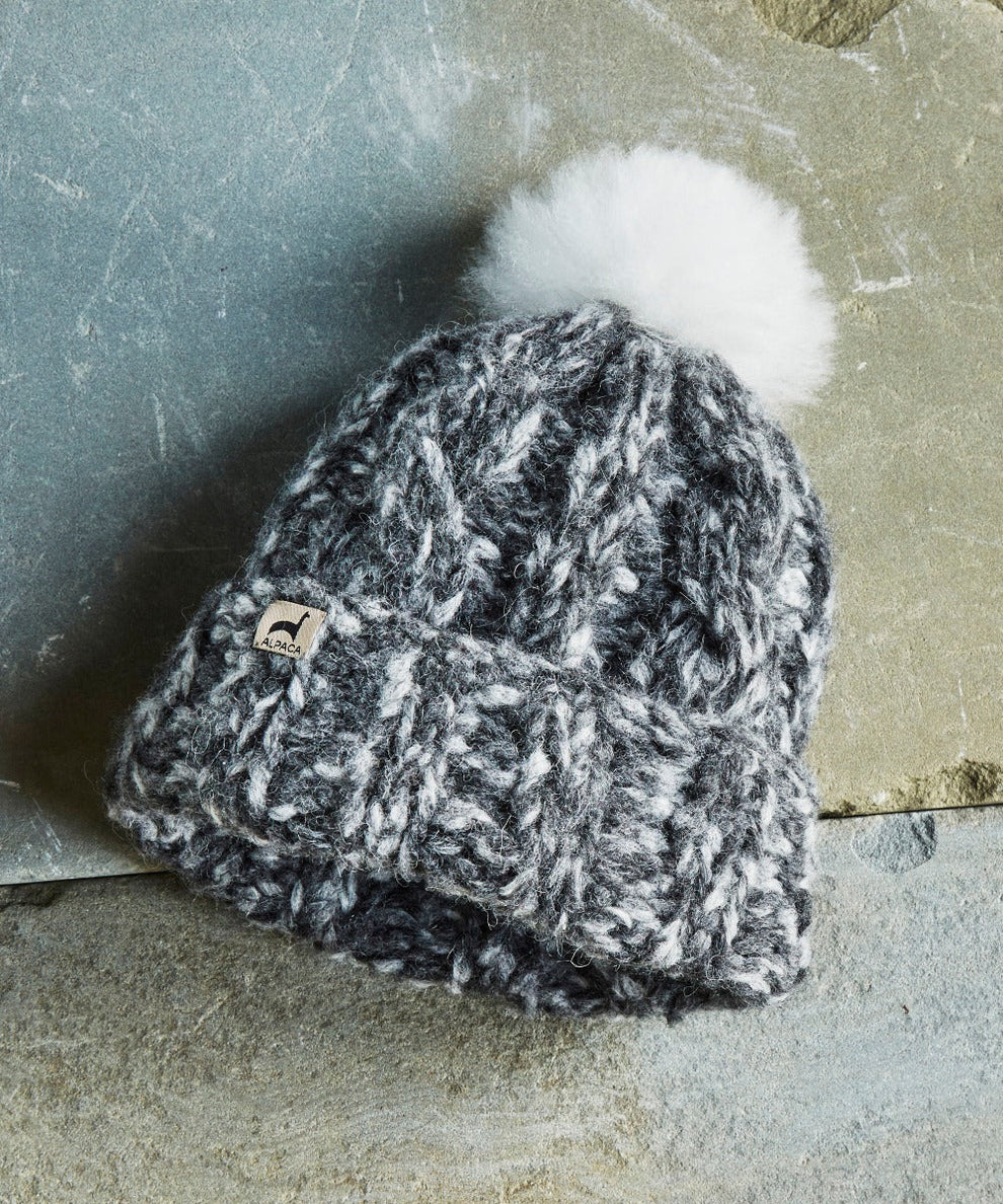 Marshmallow Trenza Hat